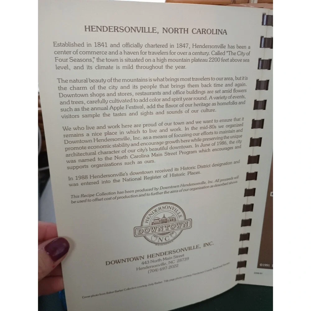 Historic‎ Downtown Hendersonville Recipe Collection 1991 NC Cookbook Spiralbound